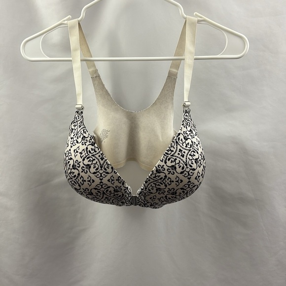 SOMA Vanishing Back Full Coverage Bra - 34DD Black White Front Close - Picture 8 of 11